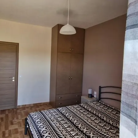Makris Apartment *